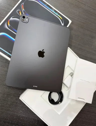 Apple iPad Pro 13 M5 Wi-Fi 256GB (2025) - Space Black | Nota fiscal + garantia
