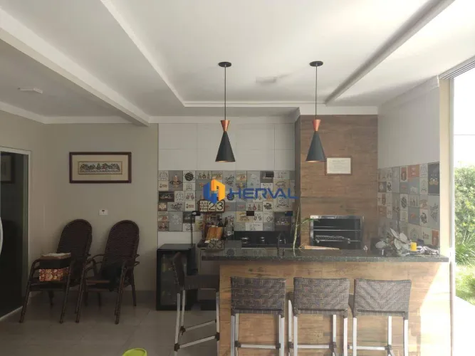 Casa com 3 quartos à venda, 170 m² por R$ 650.000 - Jardim Tupinambá - Maringá/PR