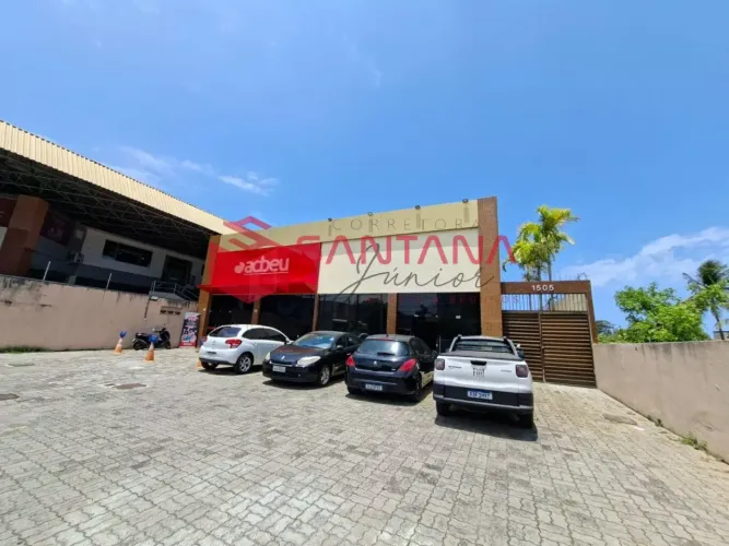 Lojão frente de rua em Vilas do Atlântico para locação comercial