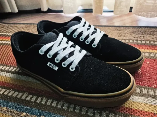VANS - Chukka Low Black Gum - 39