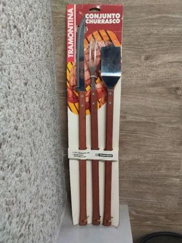 Conjunto para Churrasco Tramontina Novo / Brinde duas lindas taças