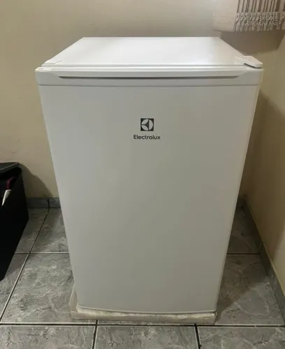 Frigobar Electrolux