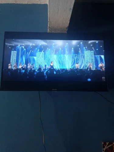 Vendo smartv semp zerada 5 meses de uso
