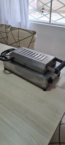 Máquina De Crepe Suíço Profissional Warm Em Aço Inox - 6 Cavidades (110v)