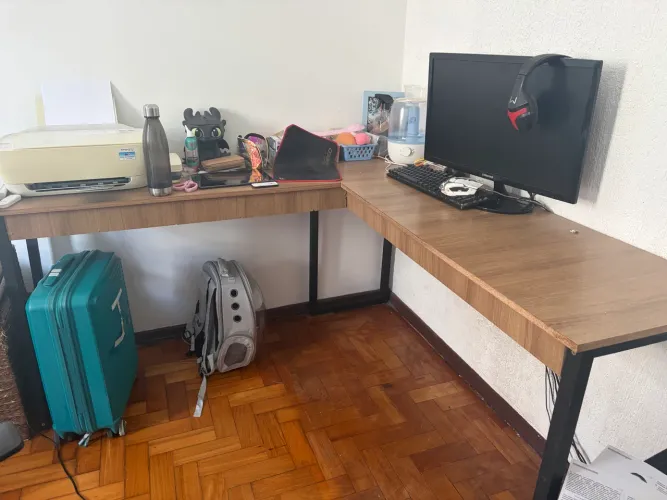 Mesa em L Estilo Industrial / Escrivaninha de Canto para Home Office e Estudos
