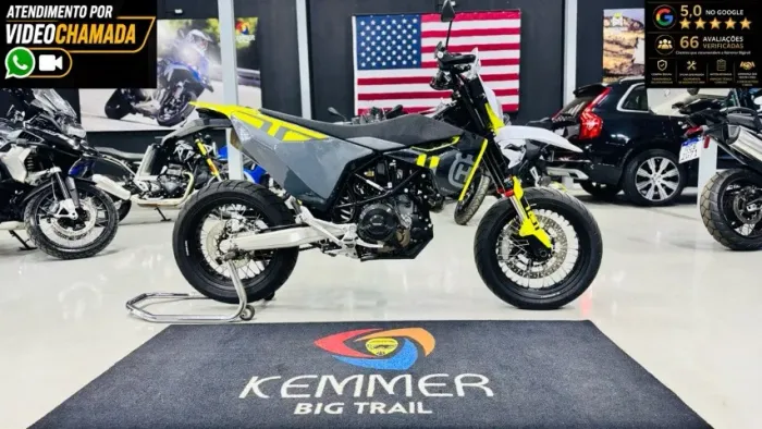 Husqvarna 701 Supermoto