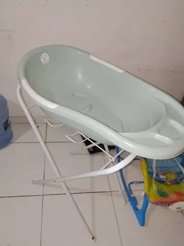Banheira com suporte