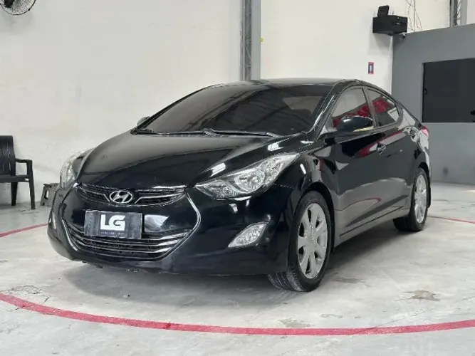 Hyundai Elantra GLS 1.8 16V Aut. 2012