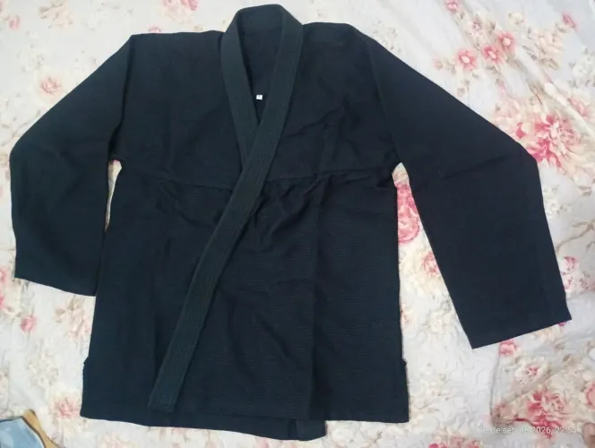 Kimono de jiu-jitsu transado tamanho A1 preto nunca foi usado