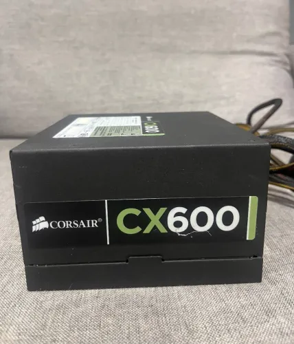 Fonte Corsair CX600