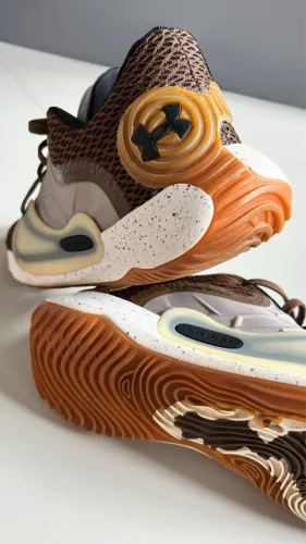 Tênis de basquete Under Armour Spawn2