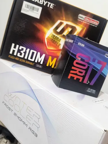 Kit Intel Core I7 9700 H310m Water Cooler 240mm Rgb (Usado)