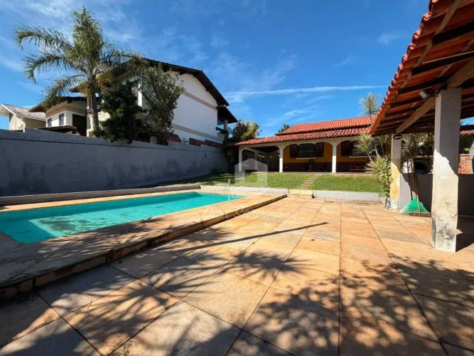 Casa com 3 quartos à venda, 281 m² por R$ 2.650.000 - Camboinhas - Niterói/RJ