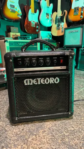 Meteoro 30CB Amplificador pequeno pra Baixo