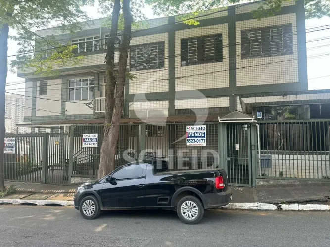 Prédio com 732,69m² Zoneamento ZEU ideal para unidades habitacionais