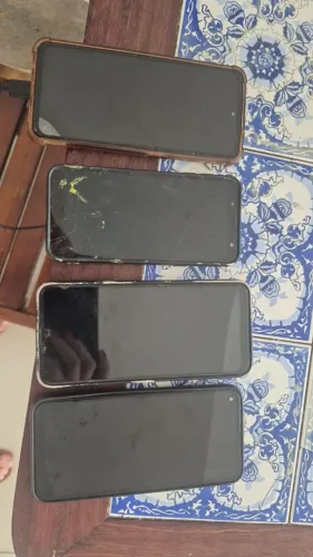 Celular para retirada de peças
