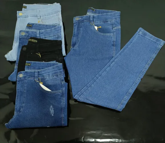 Calças jeans Garoto Estiloso @melrysilva_mtcs