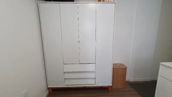 Guarda roupa infantil