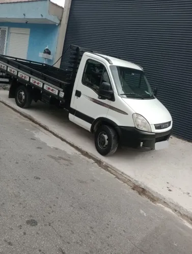Iveco daily 35s14 Carroceria ano 2013