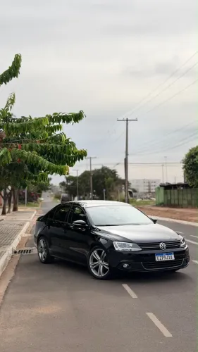 Volkswagen Jetta Comfortline 2.0 T.flex 8V 4P Tipt. 2013