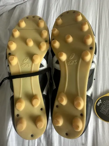 Chuteira Asics Vintage