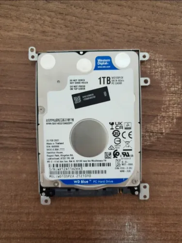 Hd 1 tera semi novo 