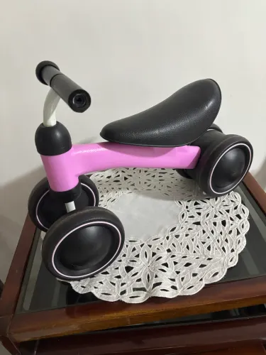 Bicicleta de equilíbrio Buba