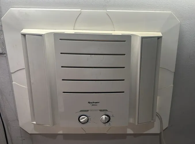 Ar condicionado Springer 7500 gelando muito