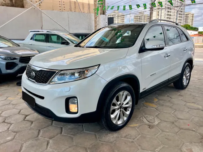 Kia Motors Sorento 3.5 V6 24V 278cv 4X4 Aut. 2015