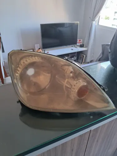 Farol Original - Ford Fiesta - Lado Direito (Carona)