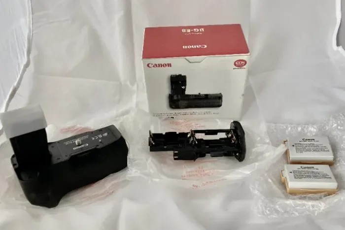 grip Canon BG-E8 + 2 Bateiras LP-E8
