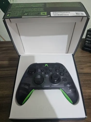 Controle Xbox Series Edição Limitada 20 Anos