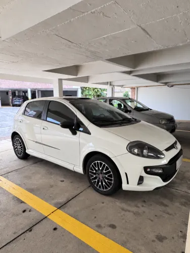 Fiat Punto Blackmotion 1.8 Flex 16V 5P. 2014