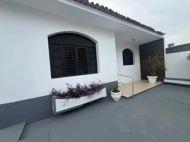 Casa com 7 quartos na Pitanguinha