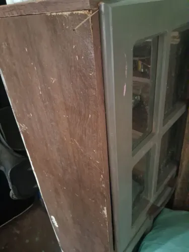 Parte de cima de um armário de cozinha ( compensado)