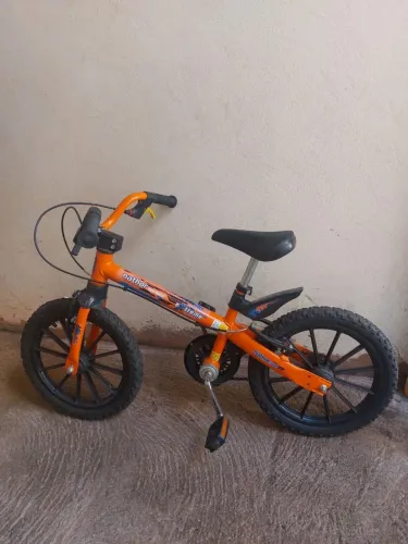 Bicicleta infantil Nathor aro 16 muito concervada
