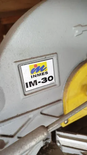 Serra meia esquadria para moldura Inmes im30