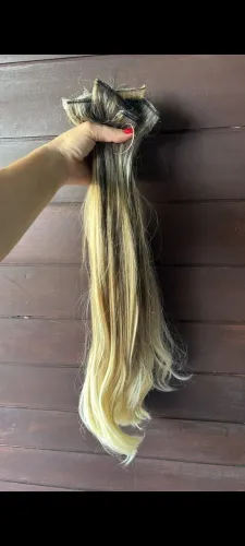 Vendo mega hair de fibra evolution, na fita 200 gramas 