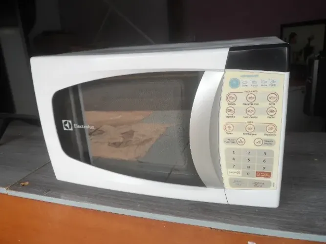 Microondas Electrolux 20L