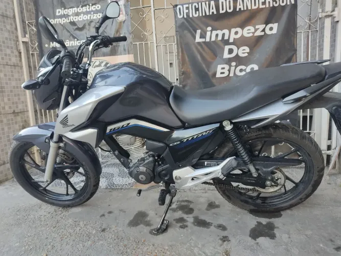 Titan 160