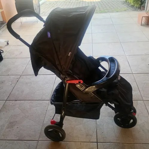 Carrinho bebê Cosco