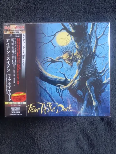 Iron Maiden Fear Of The Dark Action Figure Box Japonês Completo.