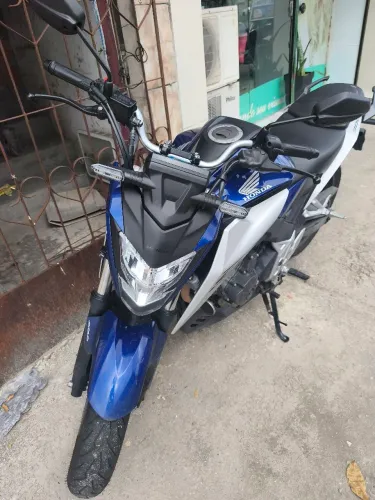 Moto cb300f ABS nova