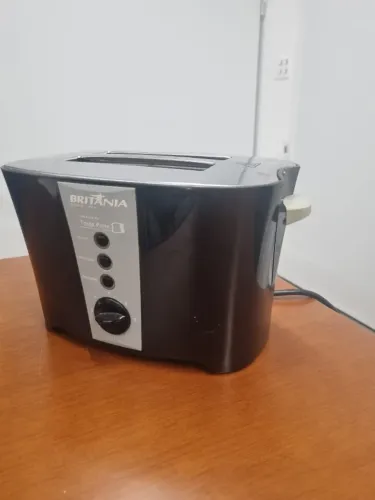Torradeira Britânia