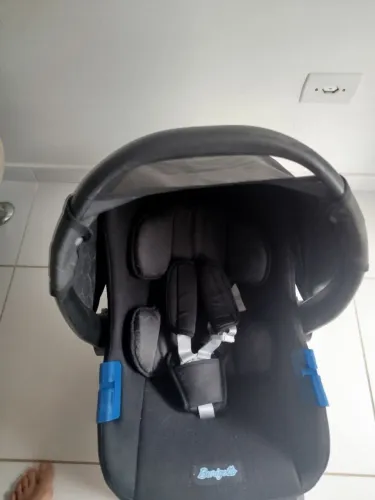Bebê conforto e base Burigotto