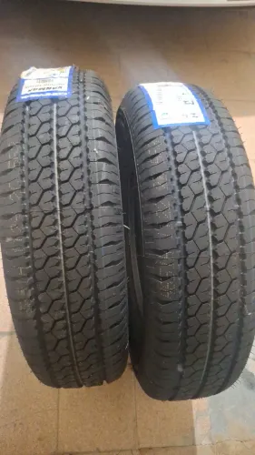 Dois pneus 195/75-16 , marca VALMAX , Importado, novo zero km. R$ 1.450,00