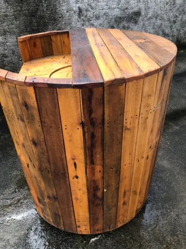 Balcão de madeira para comércio em geral