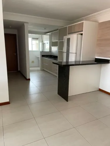 Apartamento com sacada e churrasqueira para alugar
