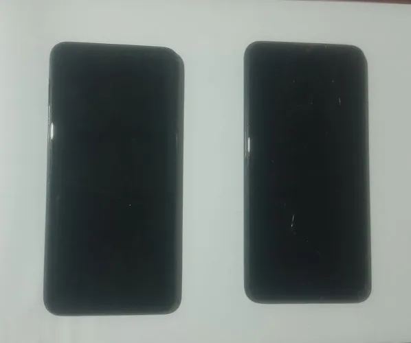 Celular com defeitos 