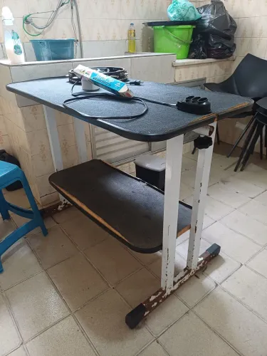 Mesa preta banho e tosa